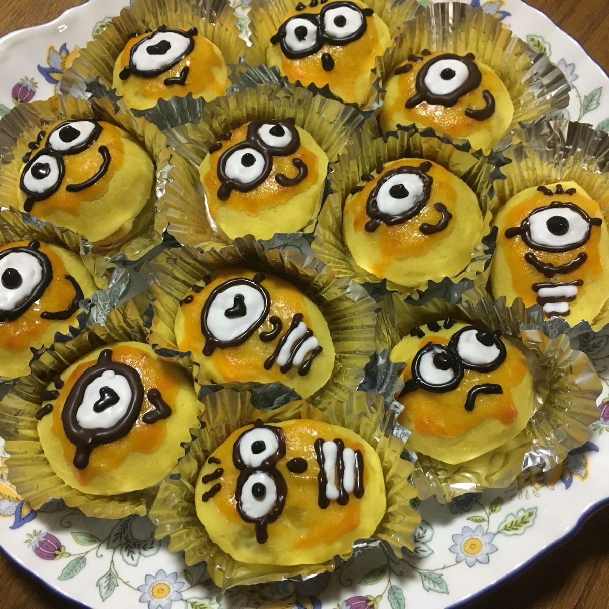 スイートポテト ミニオンズ ๑ ๑ レシピ 作り方 By にゃんころげ5 楽天レシピ